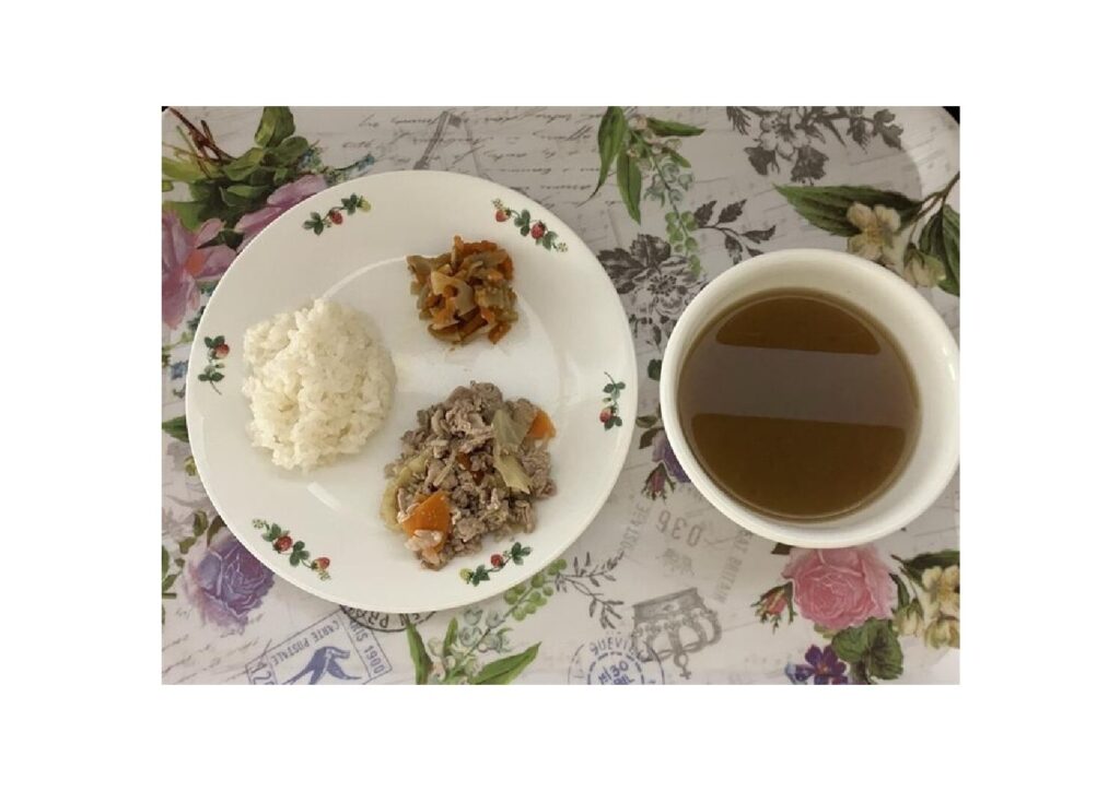 肉野菜炒め れんこん金平 なめこ味噌汁