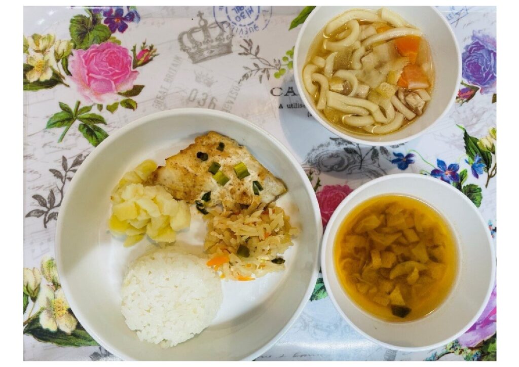 タラの味噌マヨネーズ焼 じゃがバター 切干大根サラダ 午後おやつ:煮込みうどん