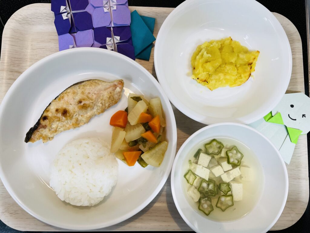 鮭の味噌マヨネーズ焼き 大根の煮物 おやつ スイートポテト
