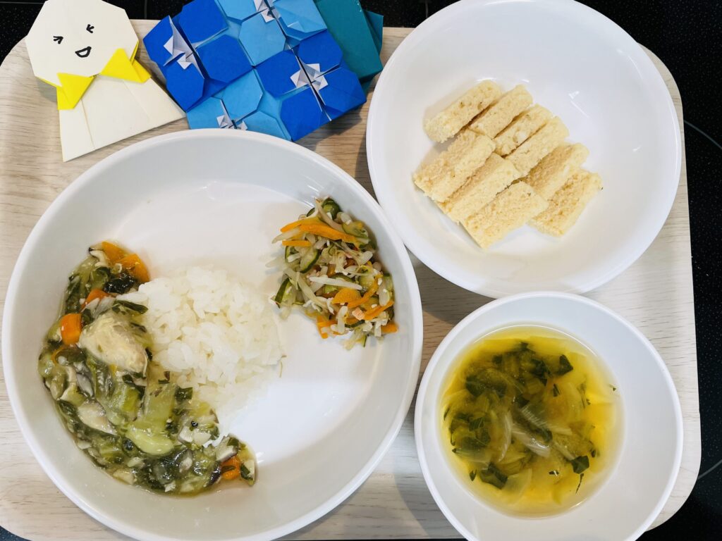 野菜のうま煮 もやしの中華和え おやつ きな粉蒸しパン