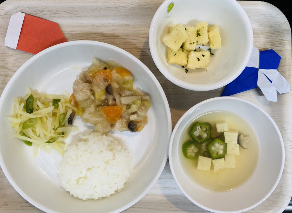 野菜のうま煮 じゃがいもの千切り炒め おやつ 豆腐のコロコロ揚げ