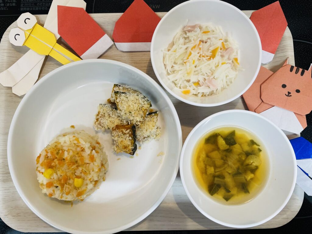 ツナピラフ かぼちゃのパン粉焼き おやつ ビーフン